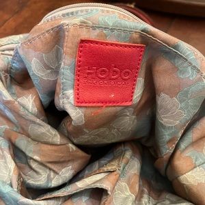 Hobo Sheila Leather Crossbody Bag